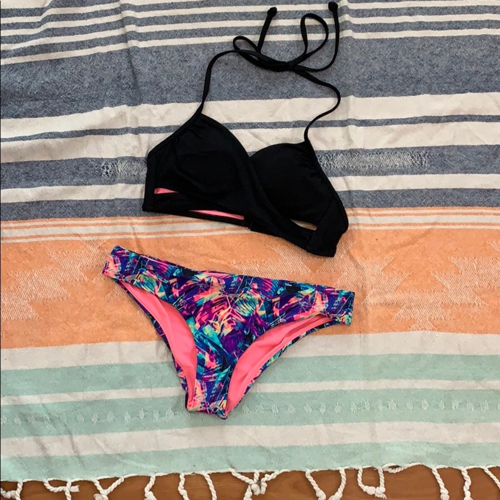 Victoria’s Secret PINK bikini